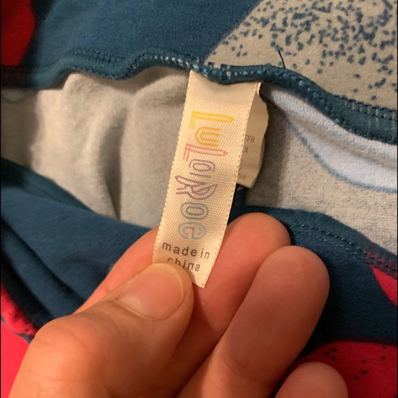 EUC💕LuLaRoe OS Large Flower Leggings - Picture 4 of 7